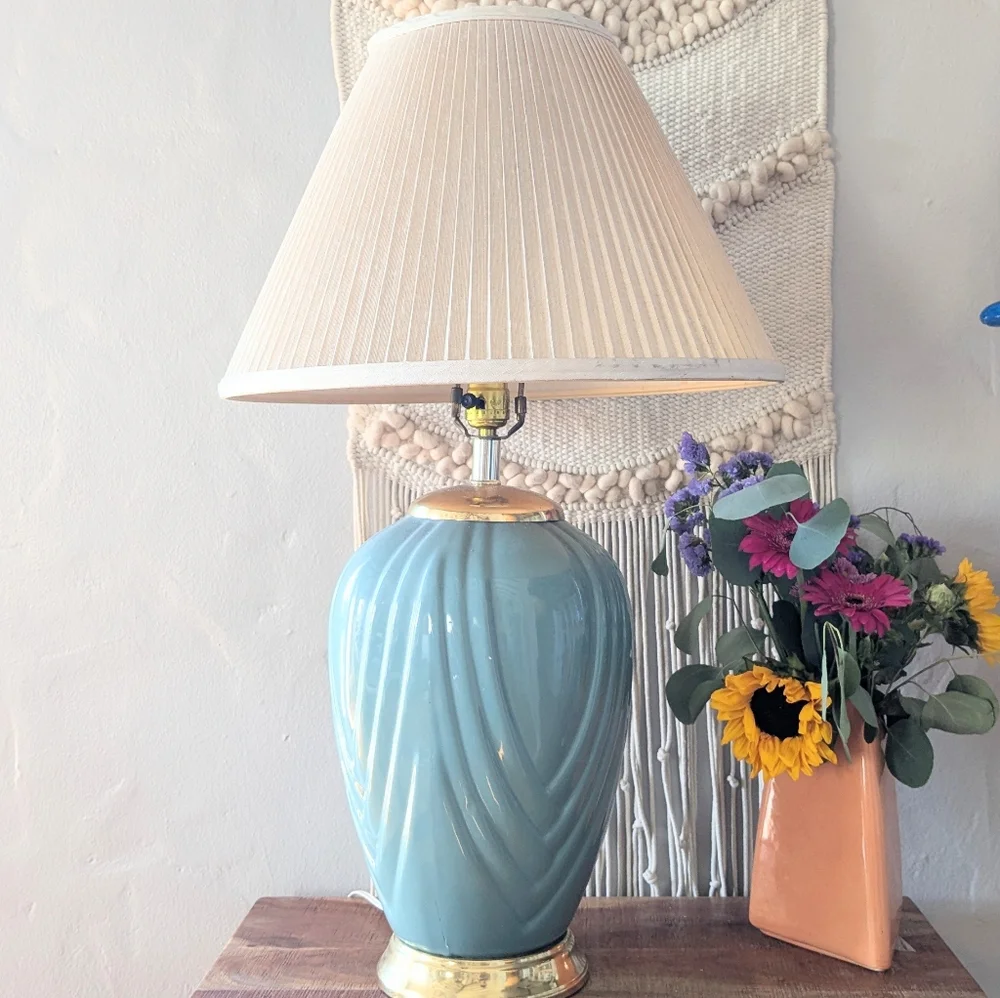 Vintage Pastel Teal Ceramic Table Lamp 20” Tall Retro Mid Century Style
